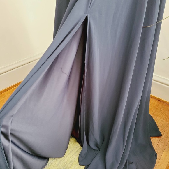 Lulu's Women Medium Picture Perfect Formal Gown Dress Navy Blue Lace Bodice Slit - Picture 4 of 11